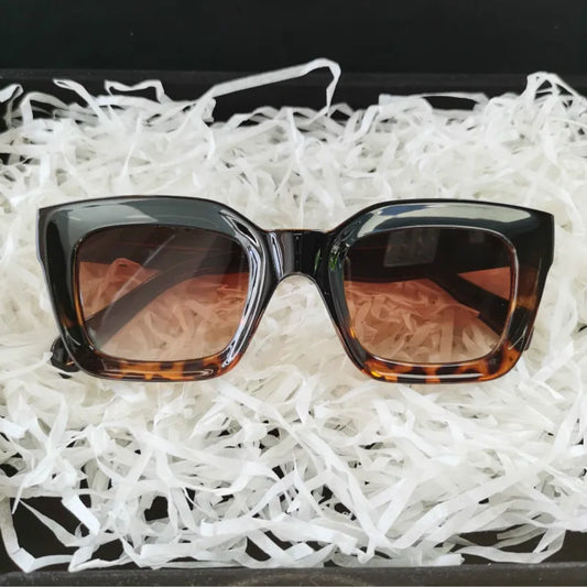 Lunettes de soleil carrées